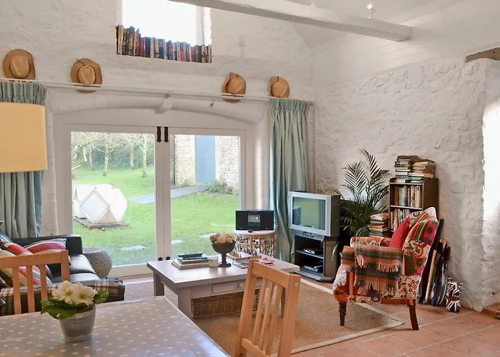 Ragwood Cottage
